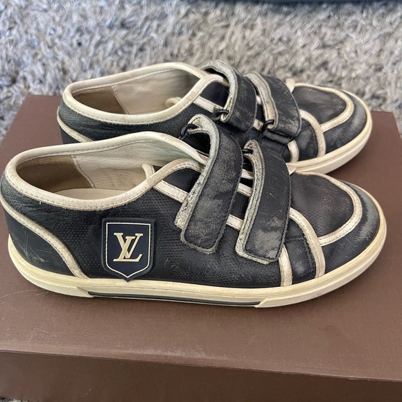 Louis Vuitton Other - Louis Vuitton childrens sneakers Unisex Size 29 US 12